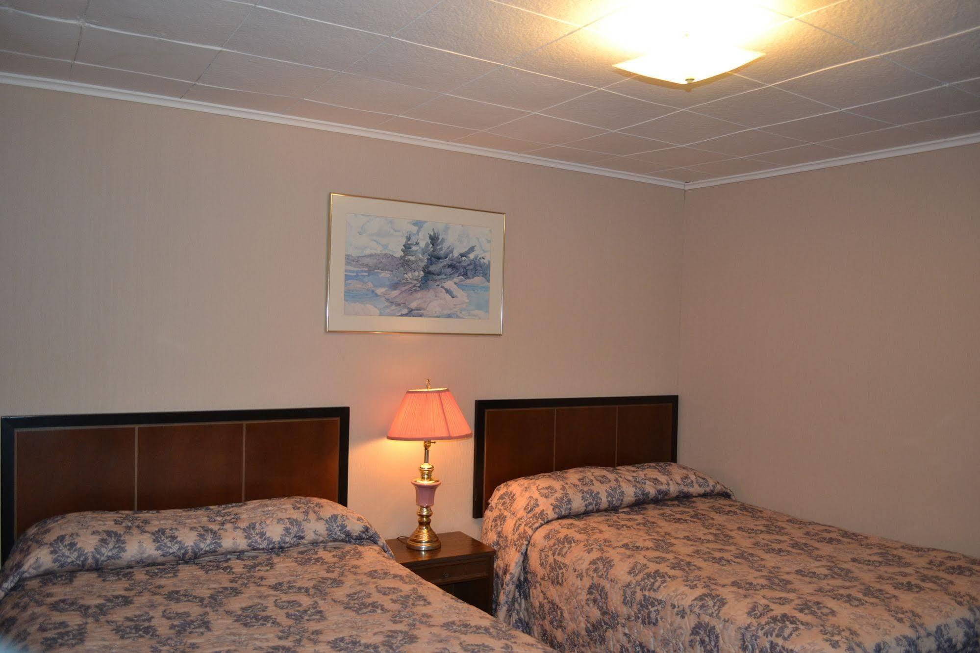 Shamrock Motel Midland Dış mekan fotoğraf